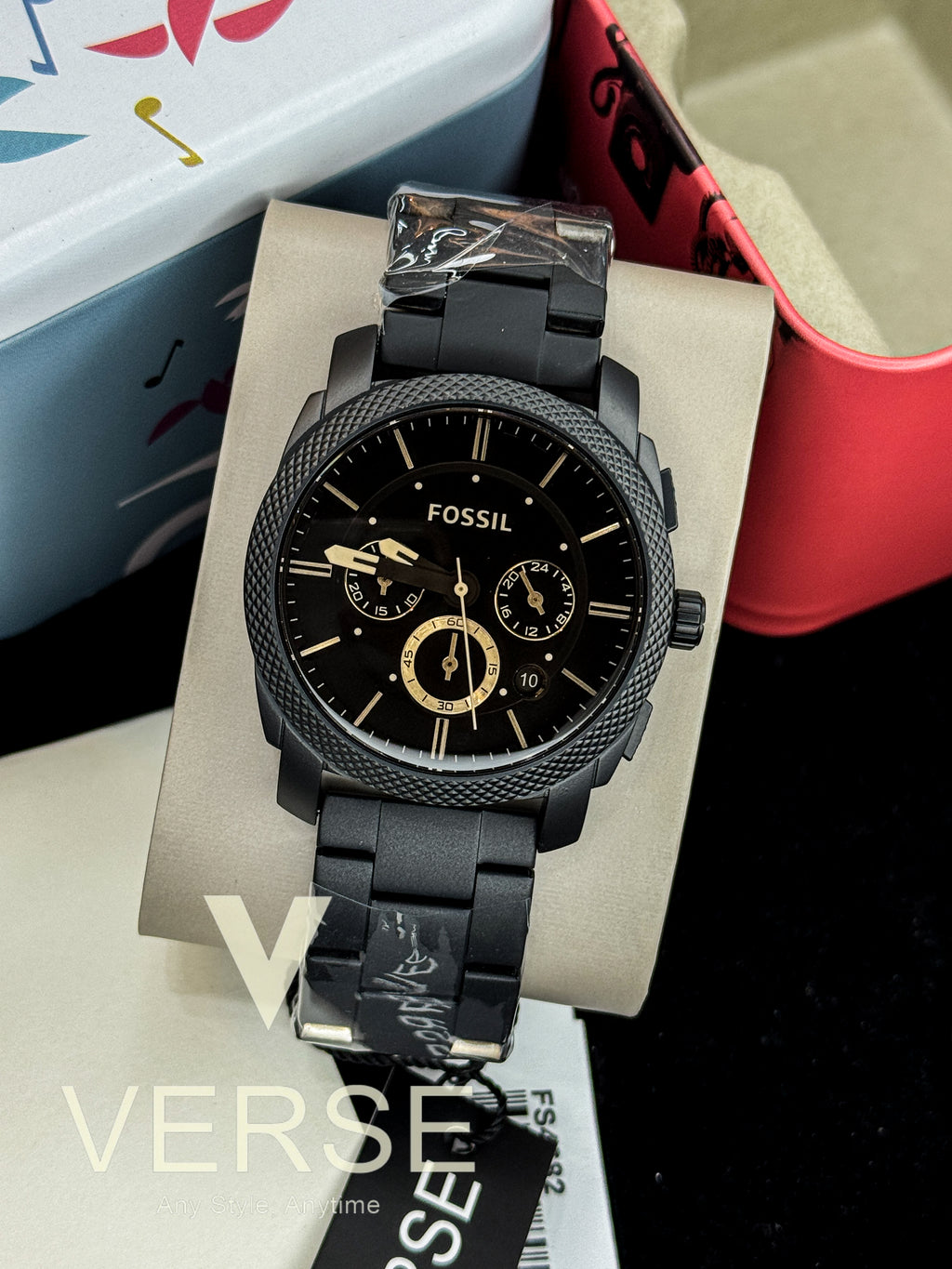 FOSSIL FS4682 Machine Mid-Size Chronograph Men's Watch with black dial and black stainless steel bracelet.