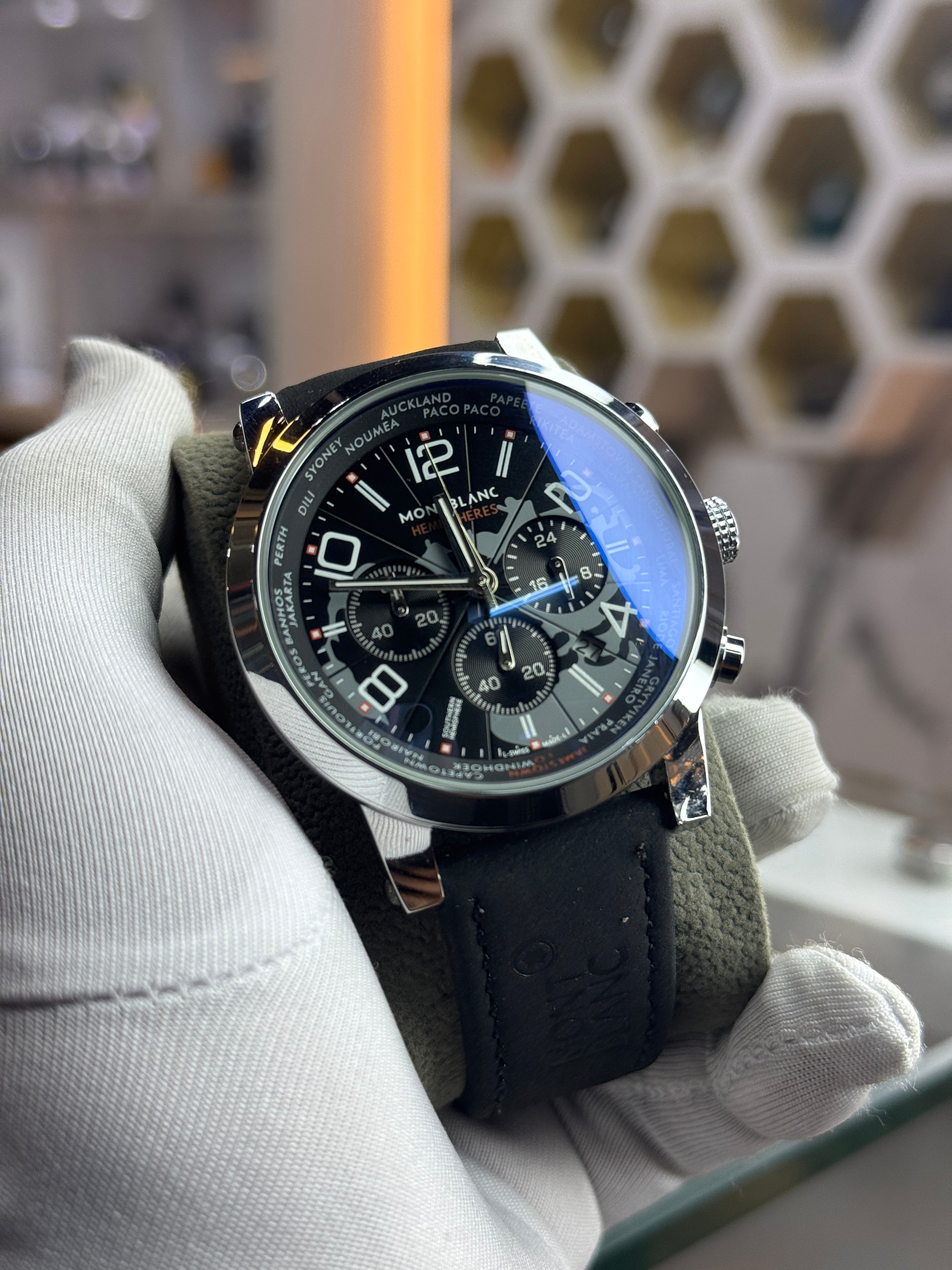 MontBlanc Timewalker Word time Hemisphere - VERSE - 