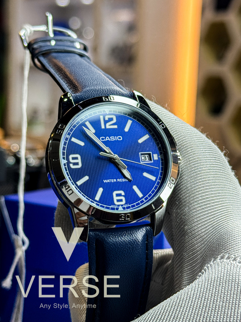 Casio MTP-V004L-2B men’s blue leather watch with blue dial