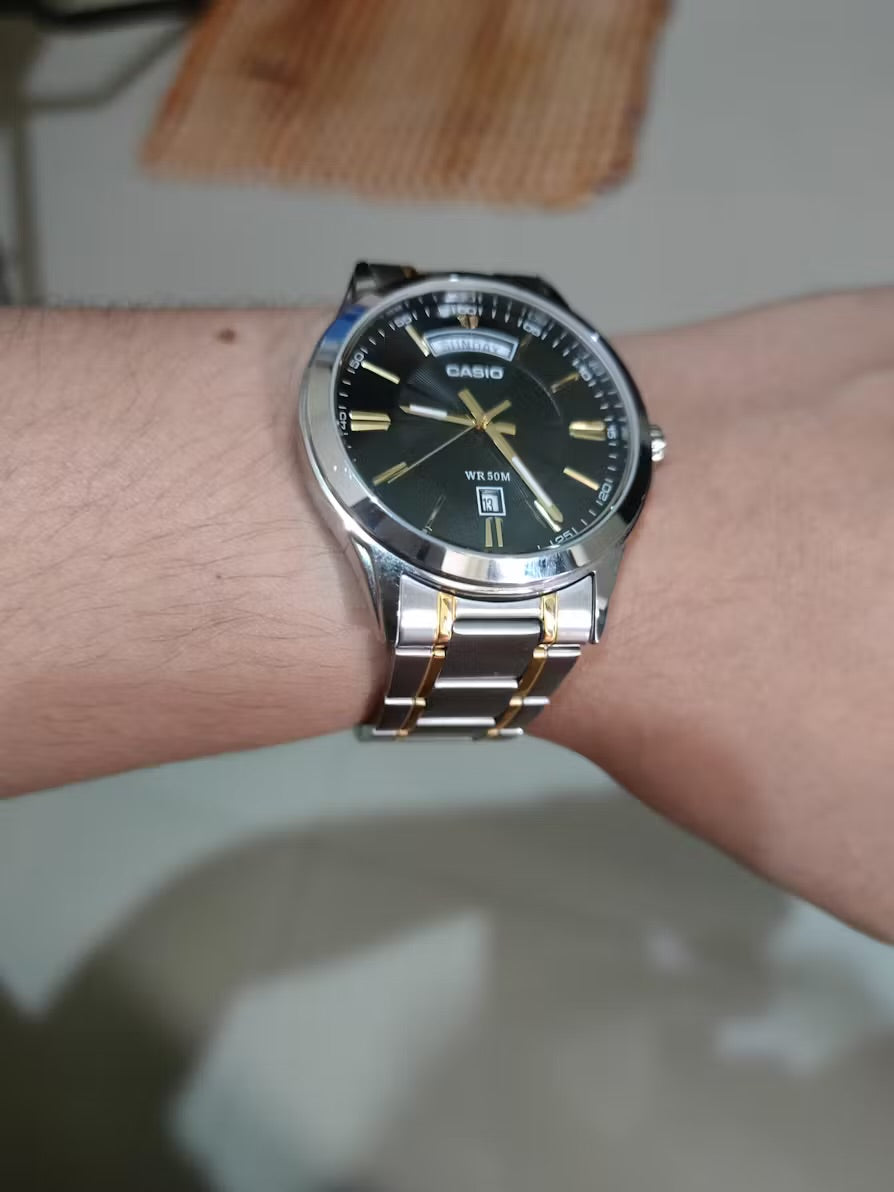 Casio MTP-1381G-1A Men’s Two-Tone Gold and Silver Watch with Black Dial | Casio MTP-1381G-1A