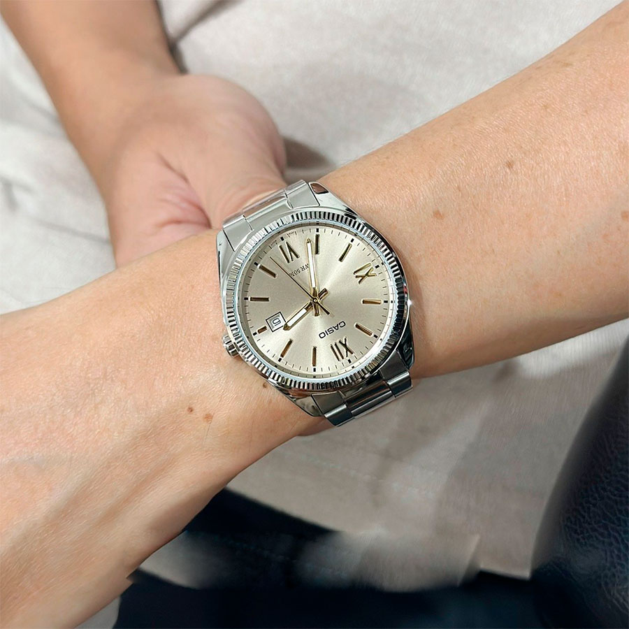 Casio MTP-1302D-9A Men’s Silver Stainless Steel Watch with Champagne Gold Dial| Casio MTP-1302D-9A