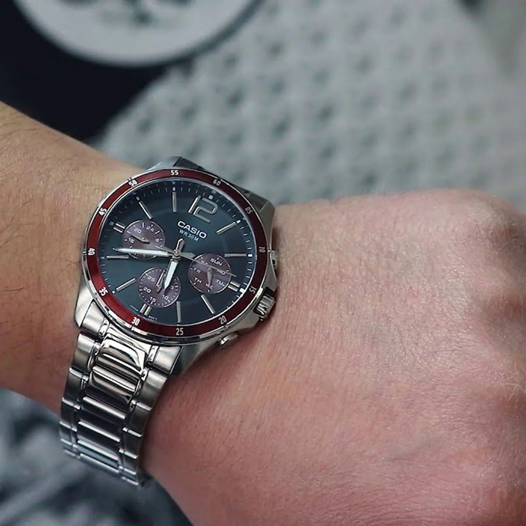 Casio 1374D-5AV Men’s Silver Stainless Steel Watch with Black and Red Dial| Casio 1374D-5AV