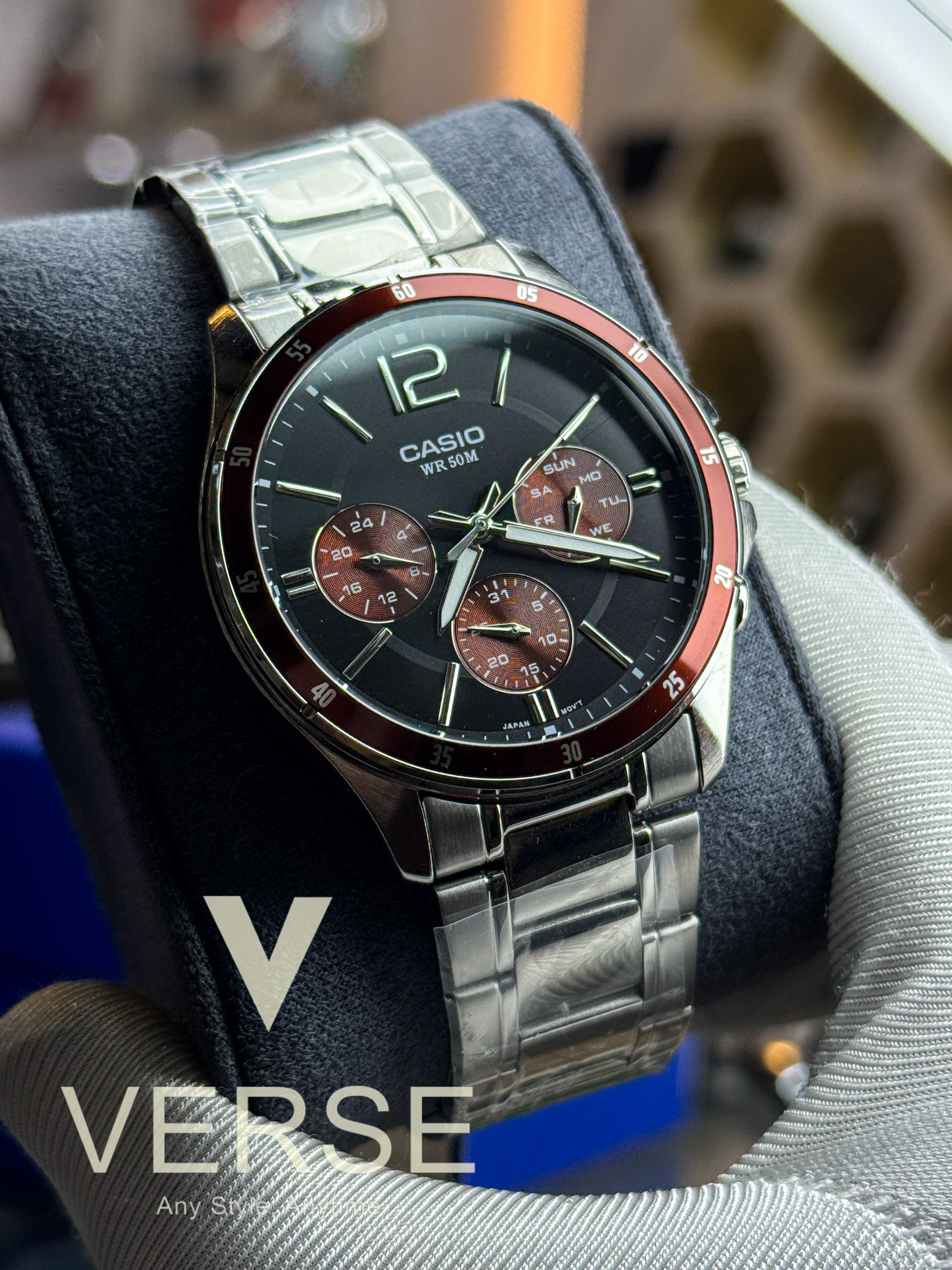 Casio 1374D-5AV Men’s Silver Stainless Steel Watch with Black and Red Dial| Casio 1374D-5AV