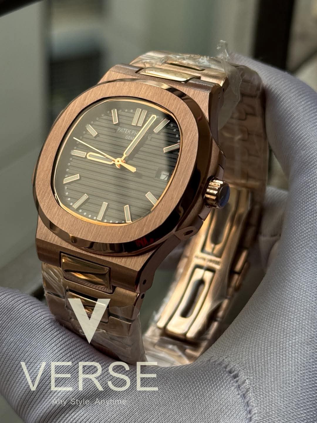 Patek Philippe Nautilus Automatic Rose Gold - Black Dial Triple A