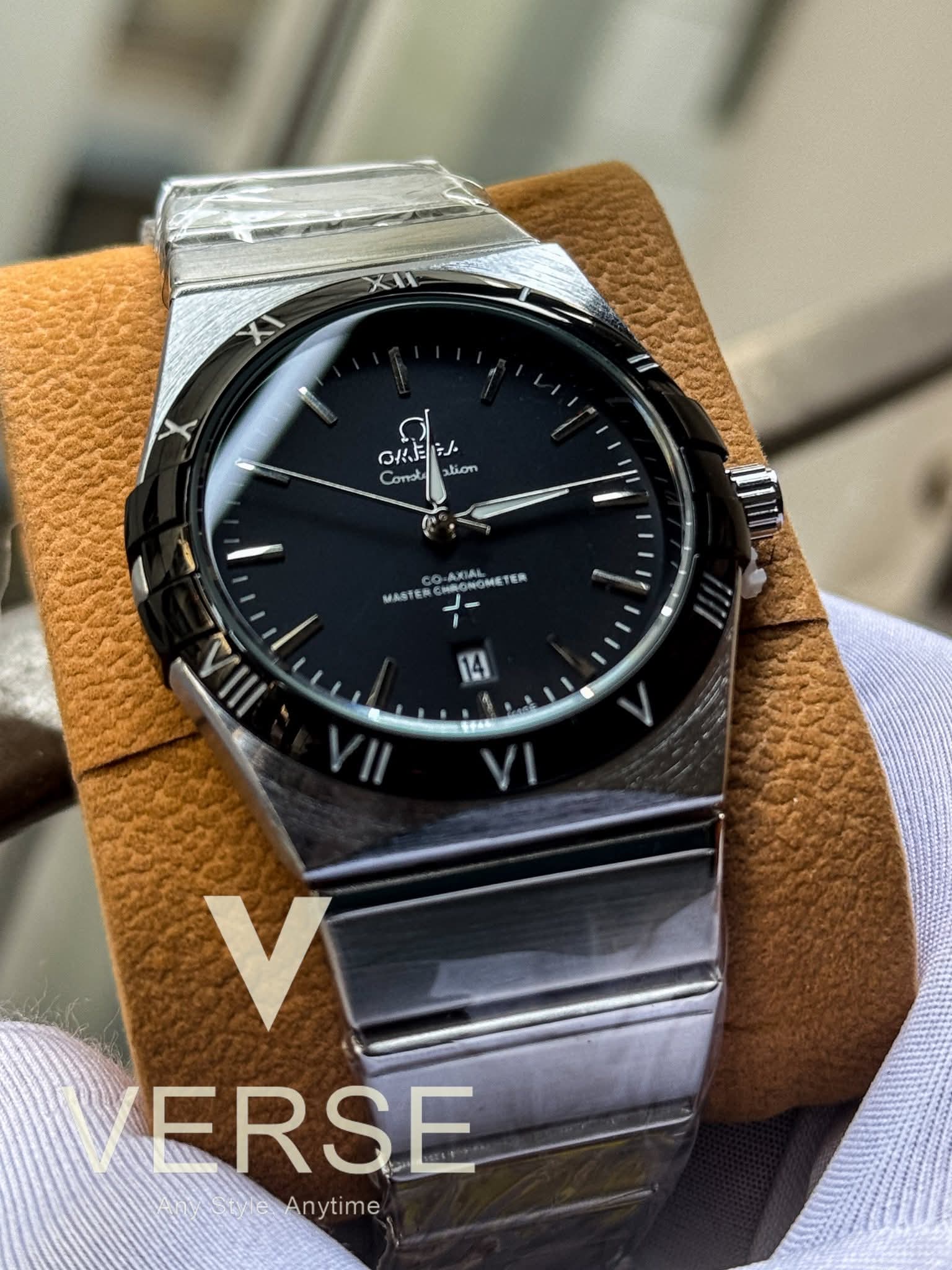 Omega Constellation | Black Dial Black Bezel - Sweep
