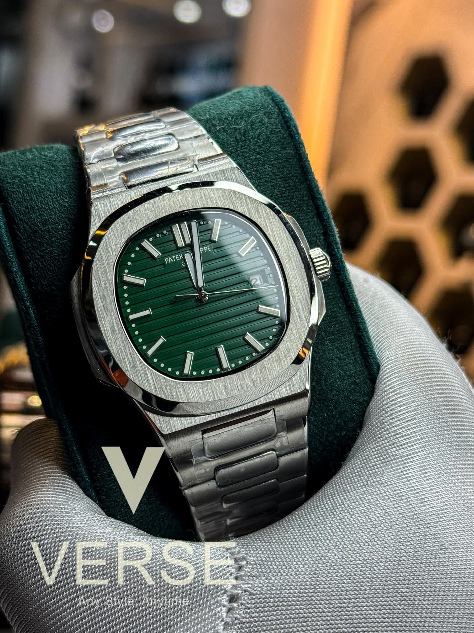 Patek Philippe Nautilus Automatic - Green Dial Triple A