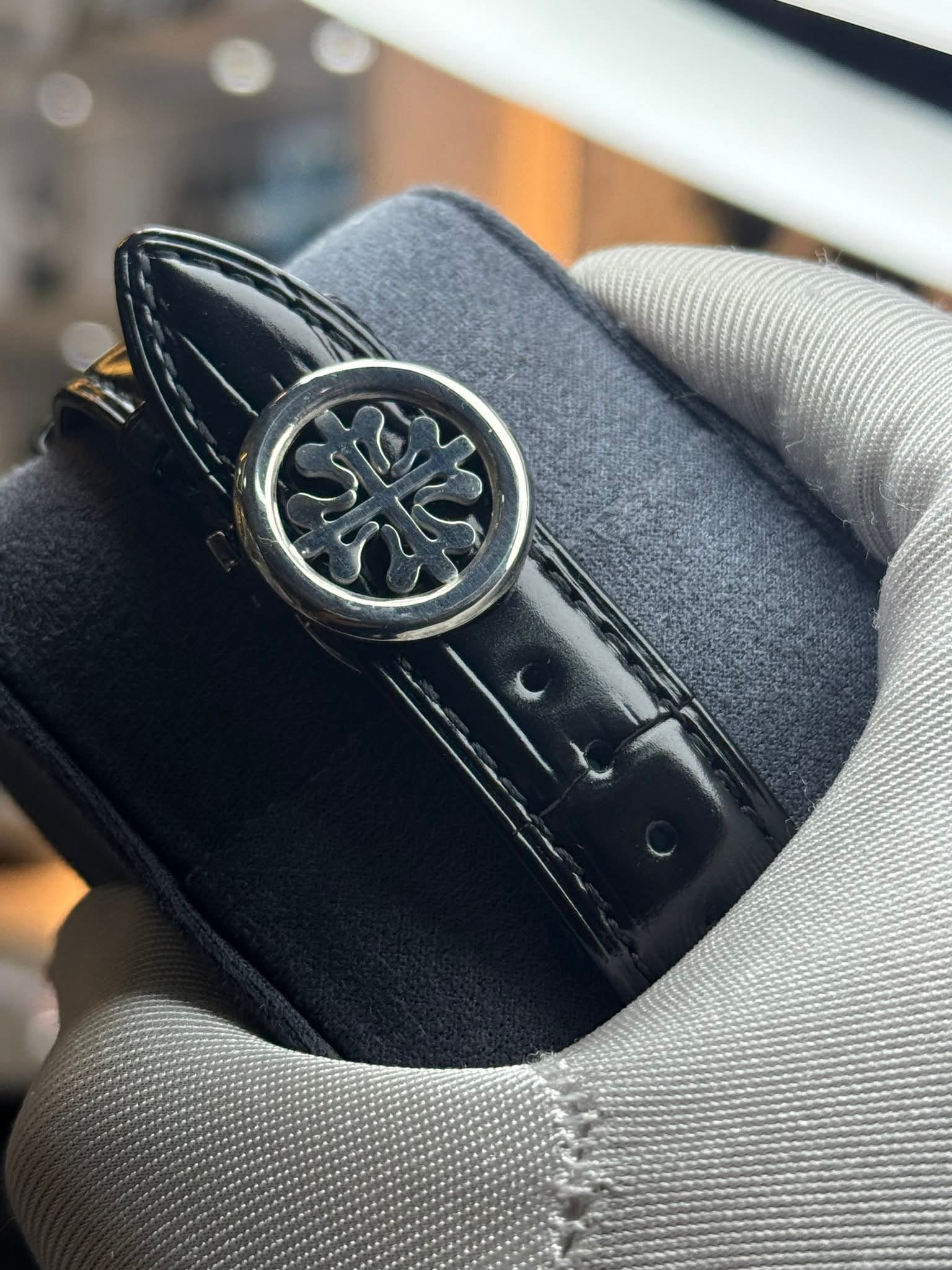 Patek Philippe Complications Annual Calendar 40mm Black Two-Tone Dial Euro