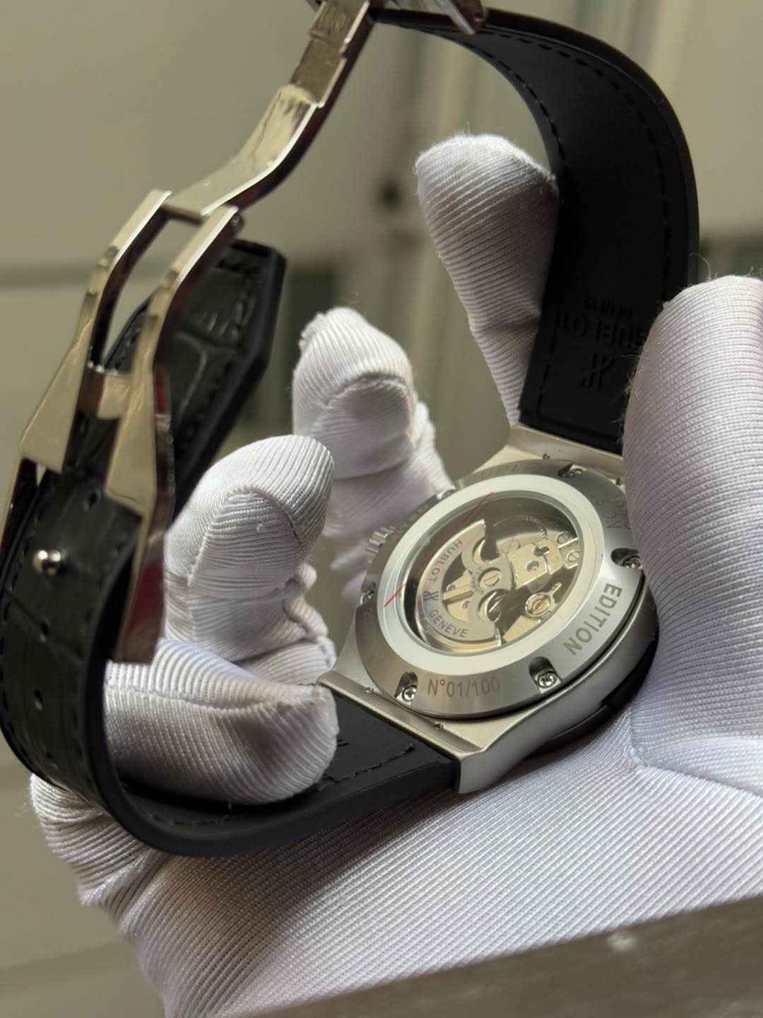 Hublot Classic Fusion Automatic Black Belt Silver Case AA