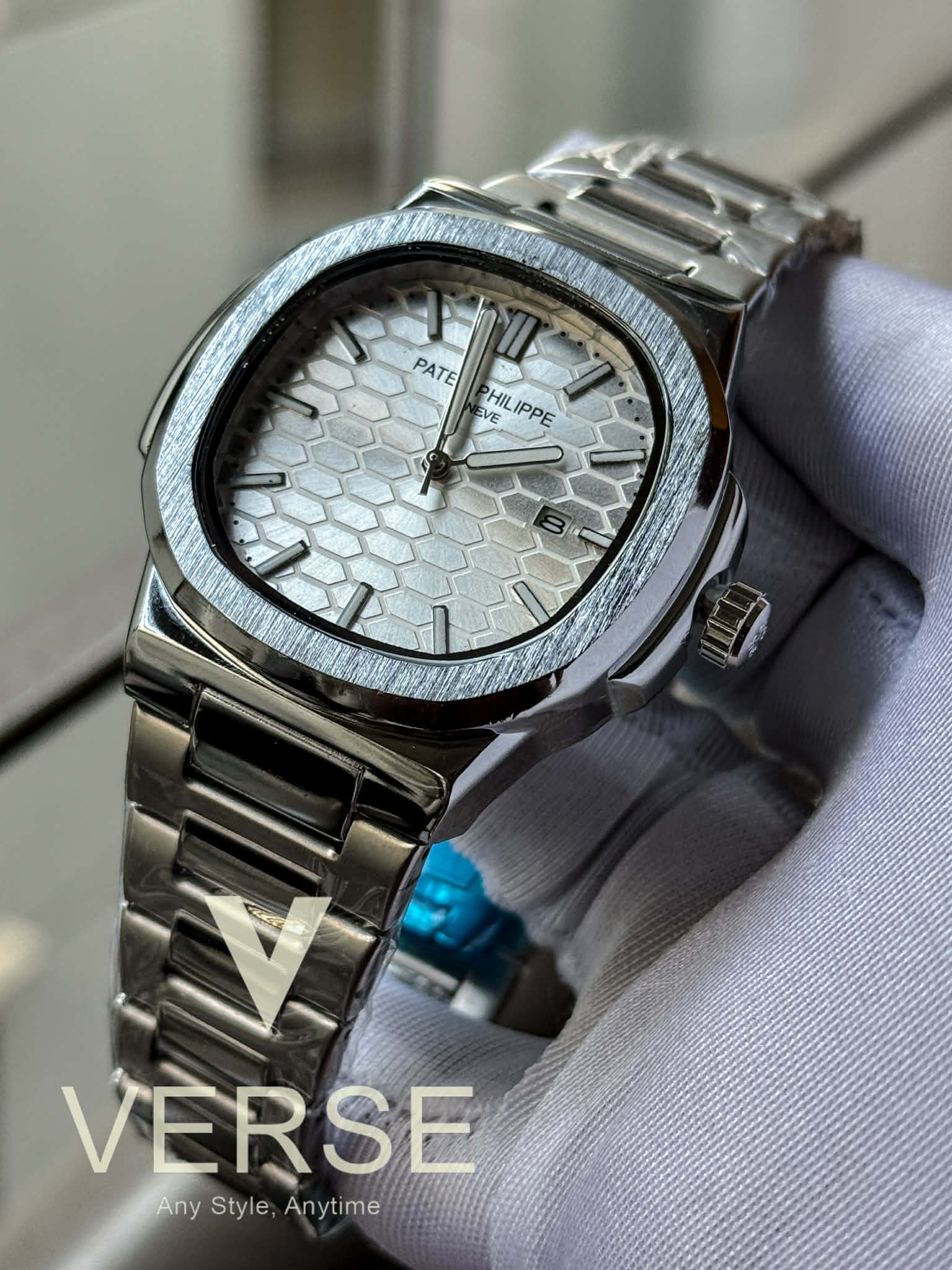 Patek Philippe Nautilus Sweep Honeycomb White Dial Silver Chain AA
