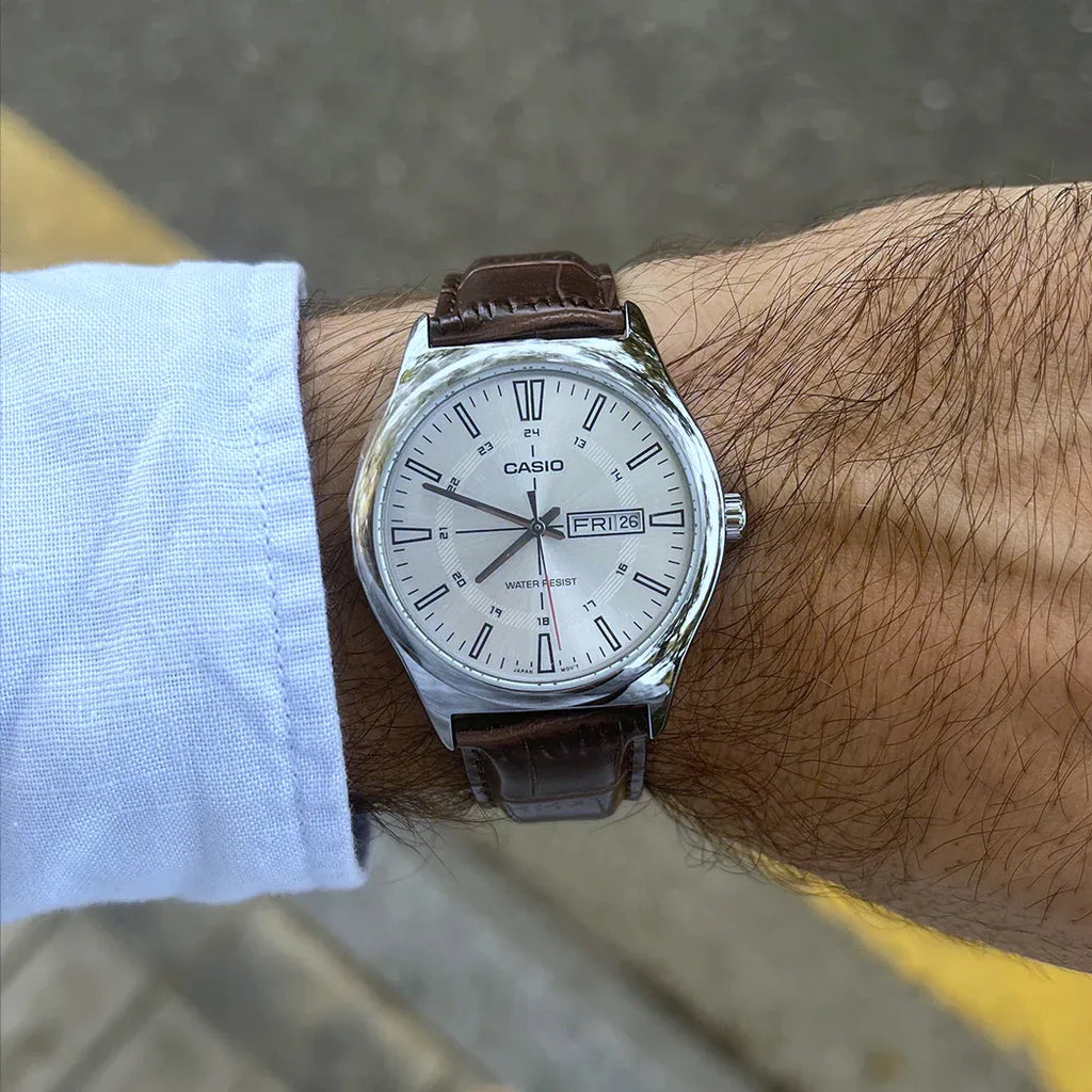 Casio MTP-V006L-7CUDF Men’s Silver Case Watch with White Dial & Black Leather Strap|  Casio MTP-V006L-7CUDF