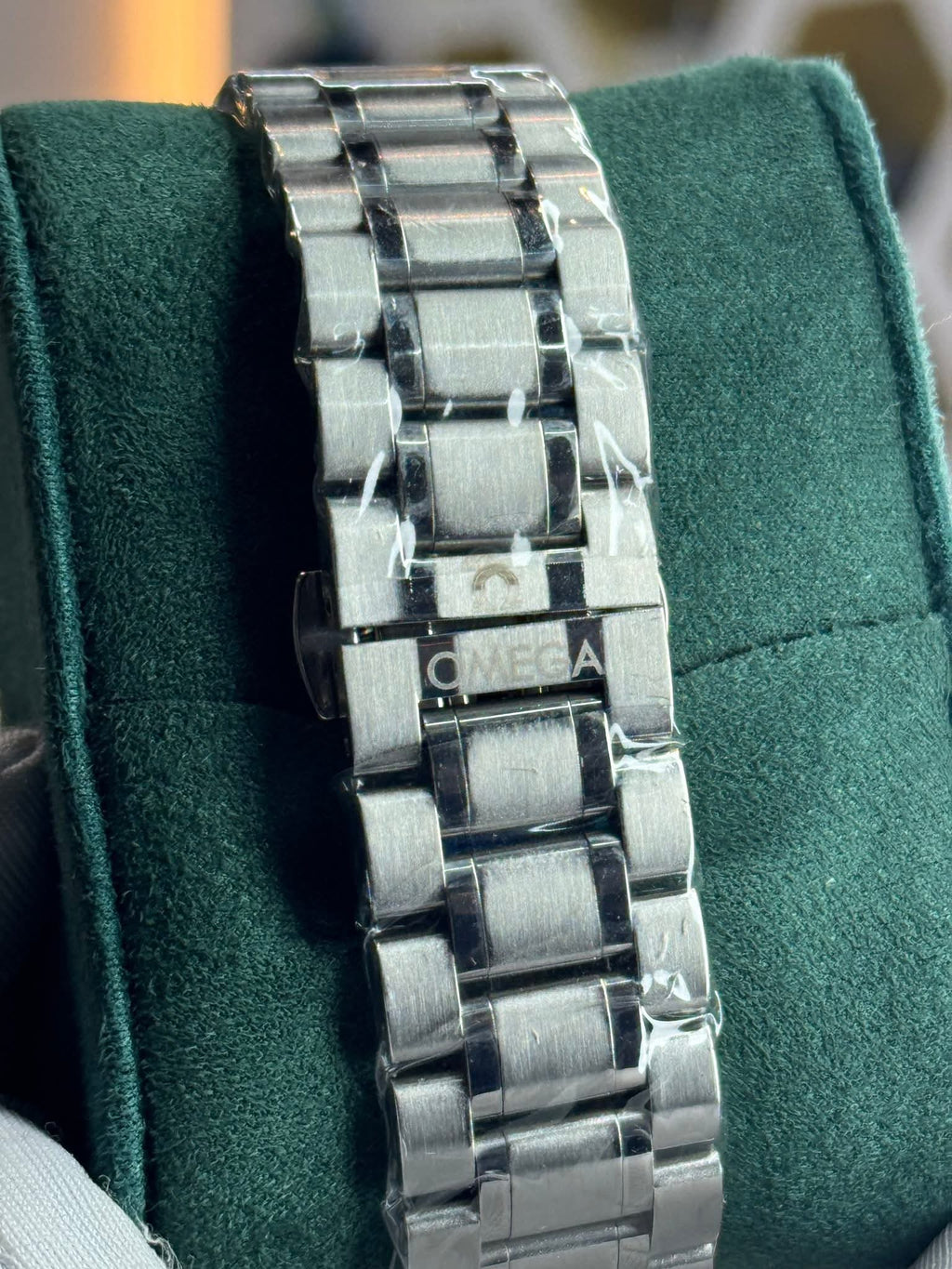 Omega Speedmaster “Silver Snoopy Award” 50th Anniversary Chronograph – Silver Dial AA