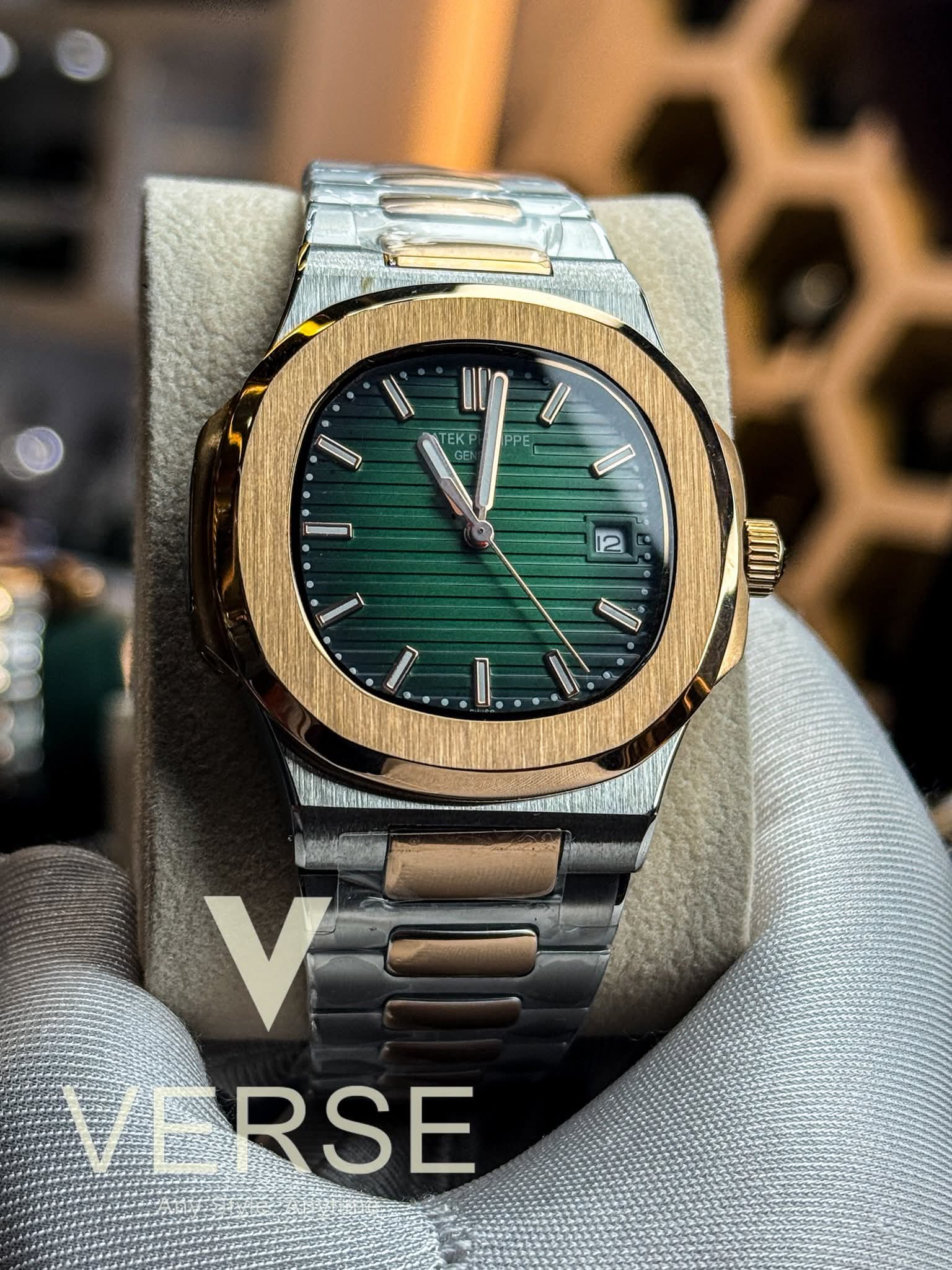 Patek Philippe Nautilus Automatic Two-Tone Rose Gold - Green Dial Triple A
