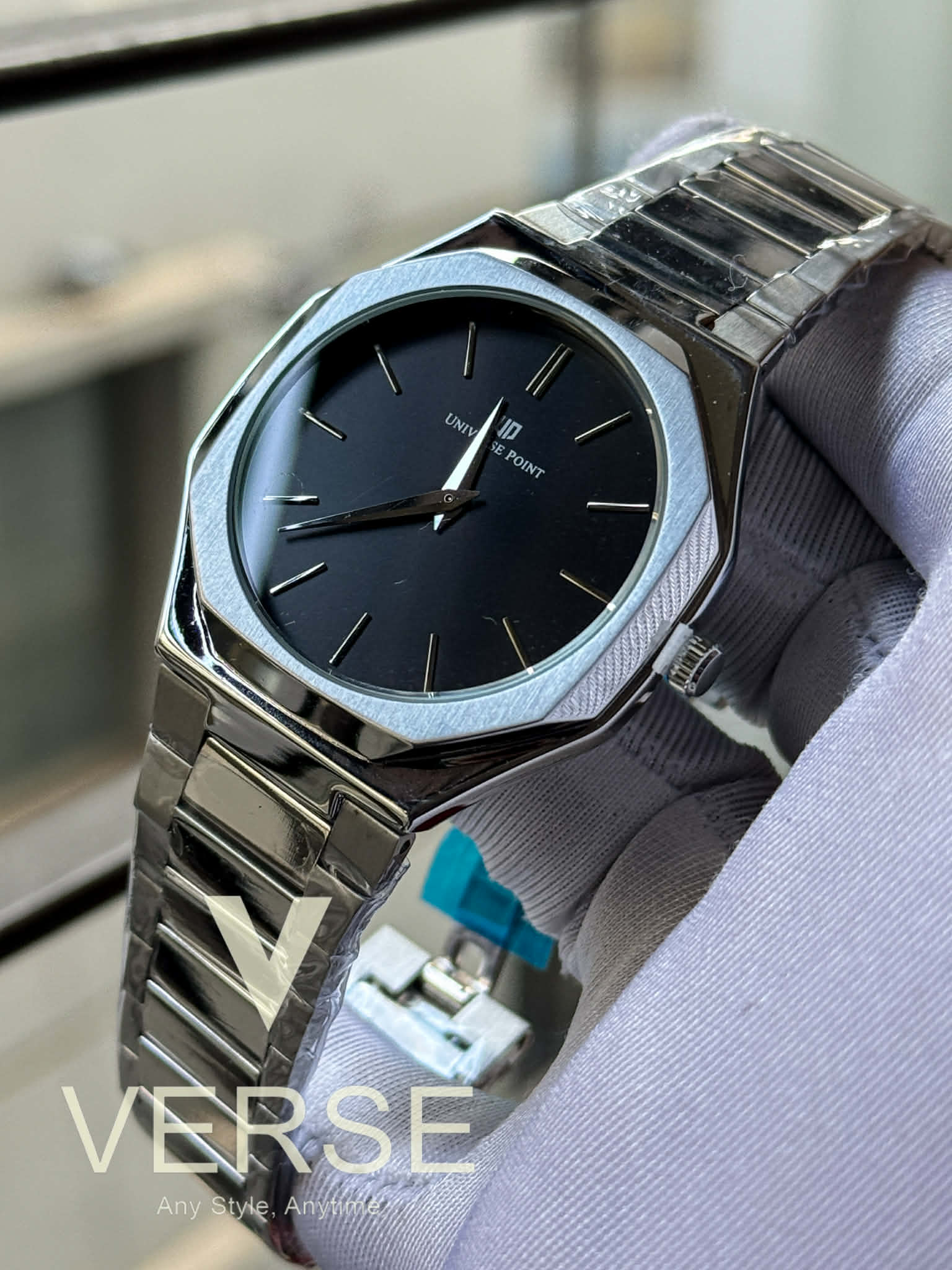 UNIVERSE POINT Octagonal Case – Silver Chain Black Dial | UP3949-2496