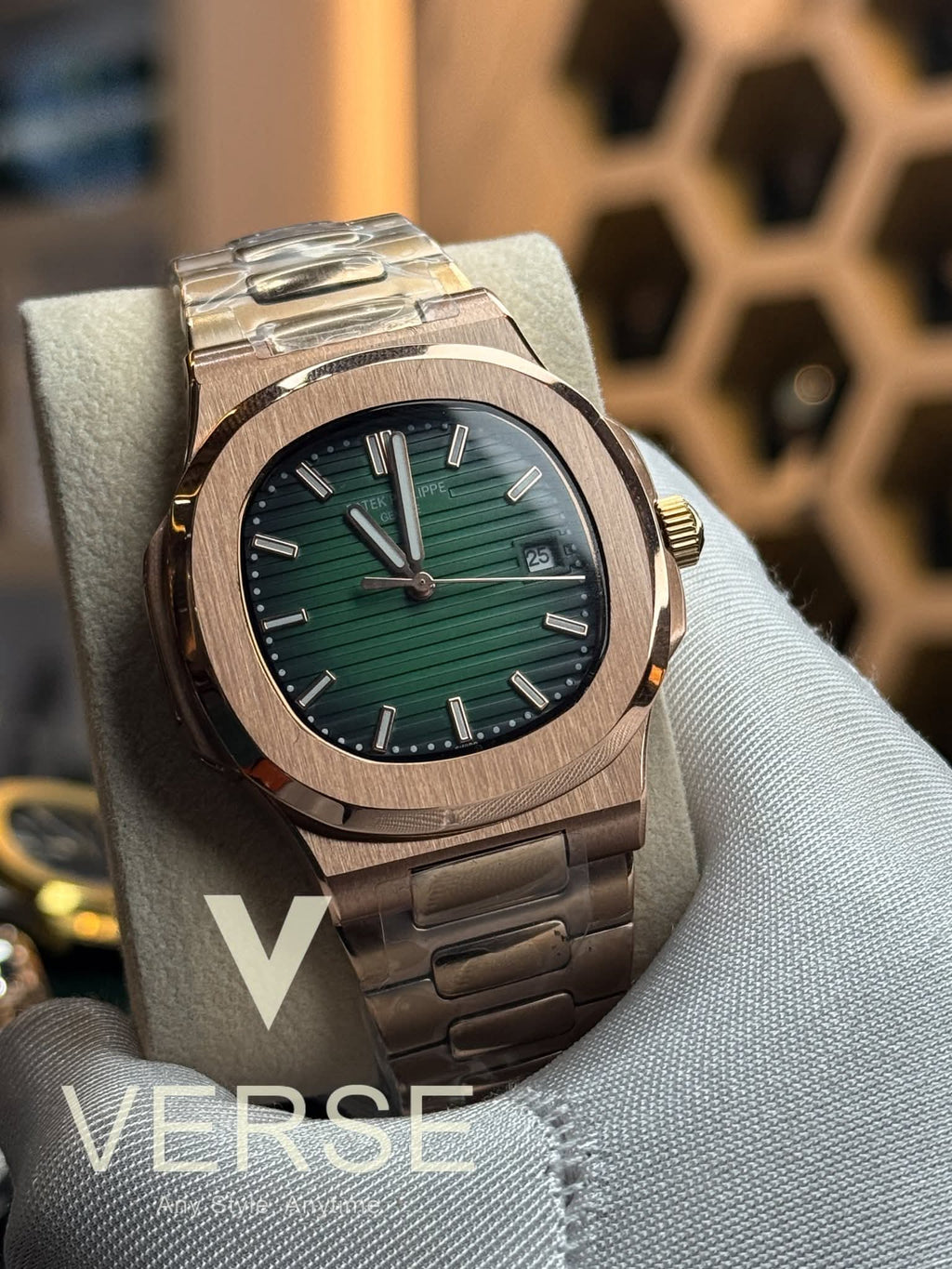 Patek Philippe Nautilus Automatic Rose Gold - Green Dial Triple A