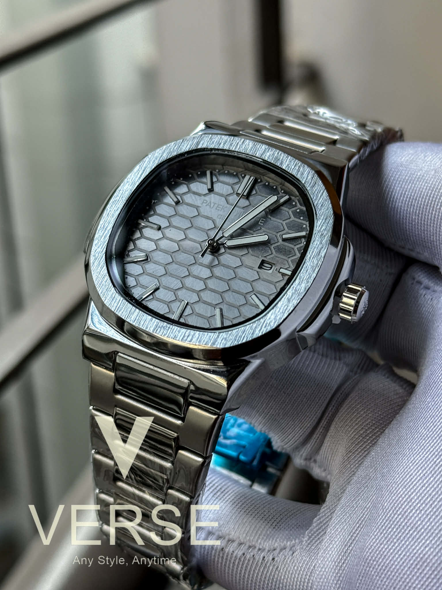 Patek Philippe Nautilus Sweep Honeycomb Grey Dial Silver Chain AA