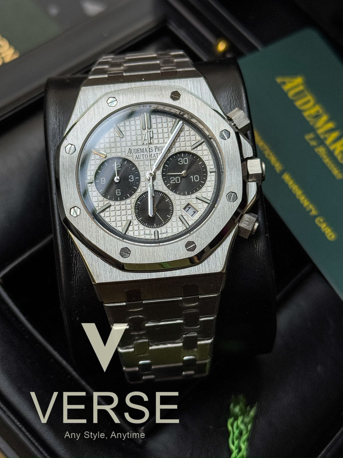 Audemars Piguet Royal Oak Chronograph 26331ST – 41 mm Stainless Steel, Silver “Panda” Dial, Integrated Bracelet Triple A