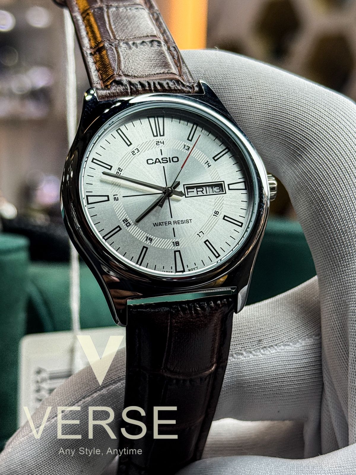 Casio MTP-V006L-7CUDF Men’s Silver Case Watch with White Dial & Black Leather Strap|  Casio MTP-V006L-7CUDF