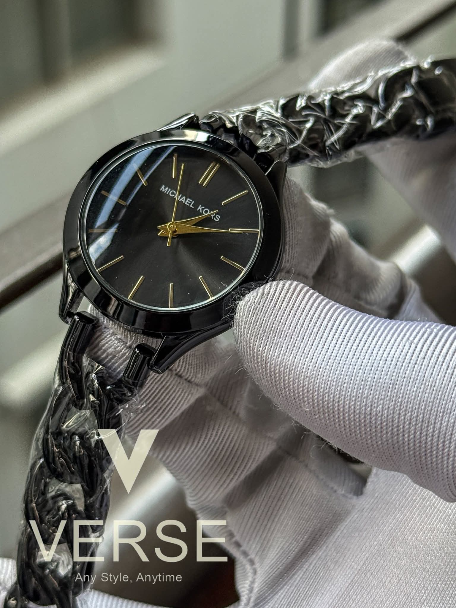 Michael Kors Slim Runway Twist Black AA